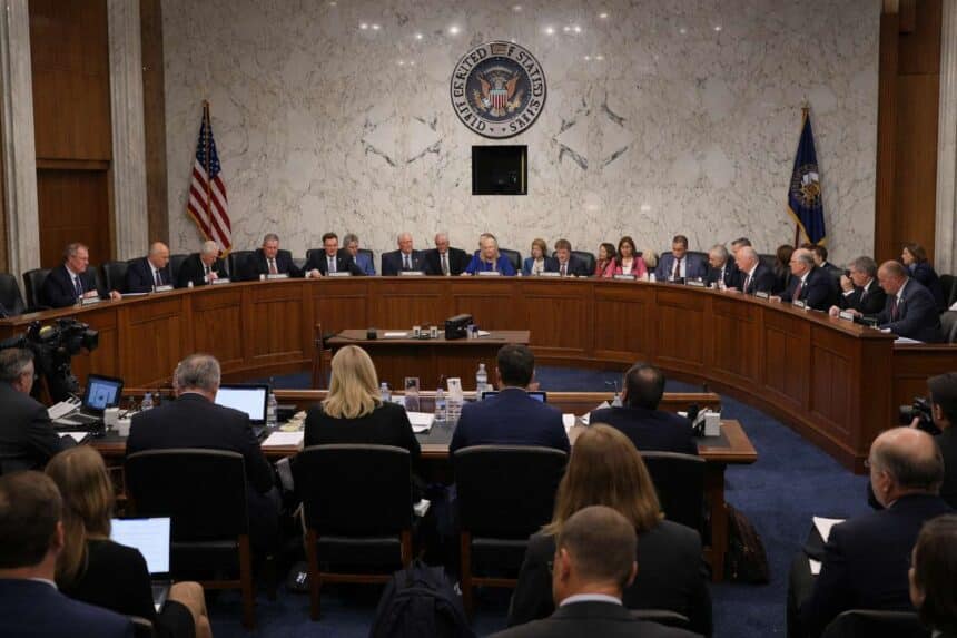 Senaatscommissie stemt in met CLARITY Act